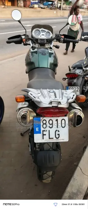 BMW F 650 GS Dakar 2012 Green