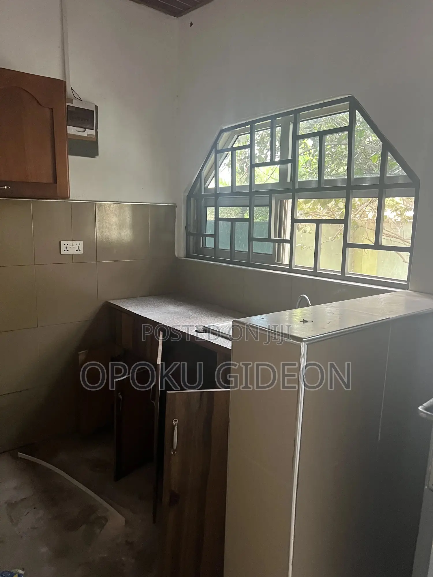 1bdrm Room & Parlour in Ablekuma for rent