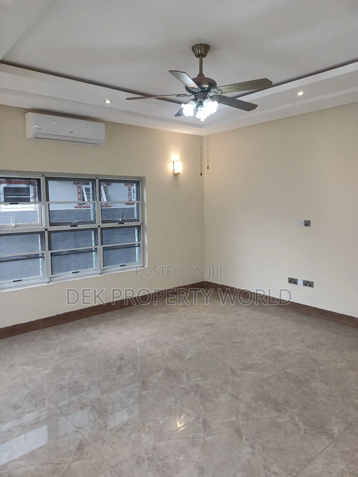 5bdrm Duplex in Adjiriganor for sale
