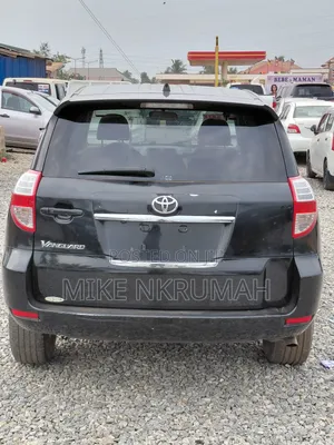 Toyota Vanguard 2012 Black