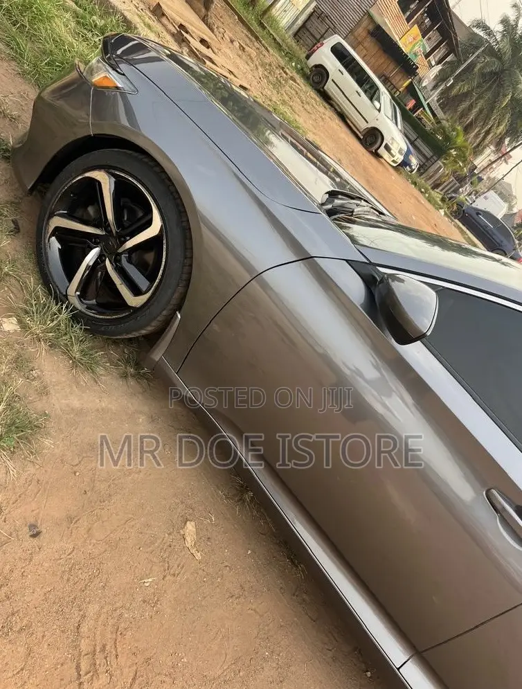 Honda Accord 2019 Gray