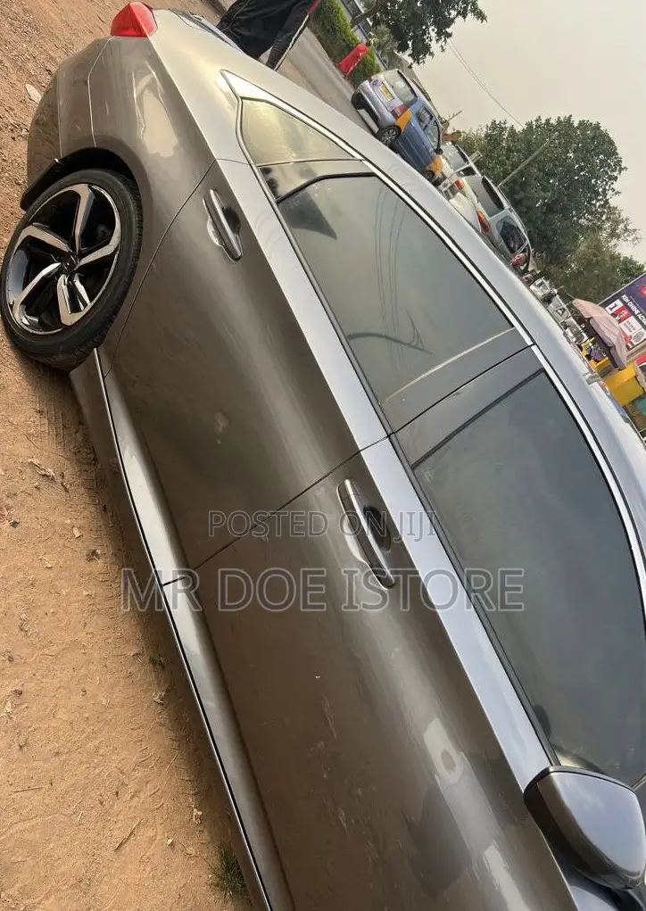 Honda Accord 2019 Gray