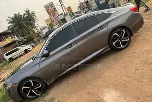 Honda Accord 2019 Gray