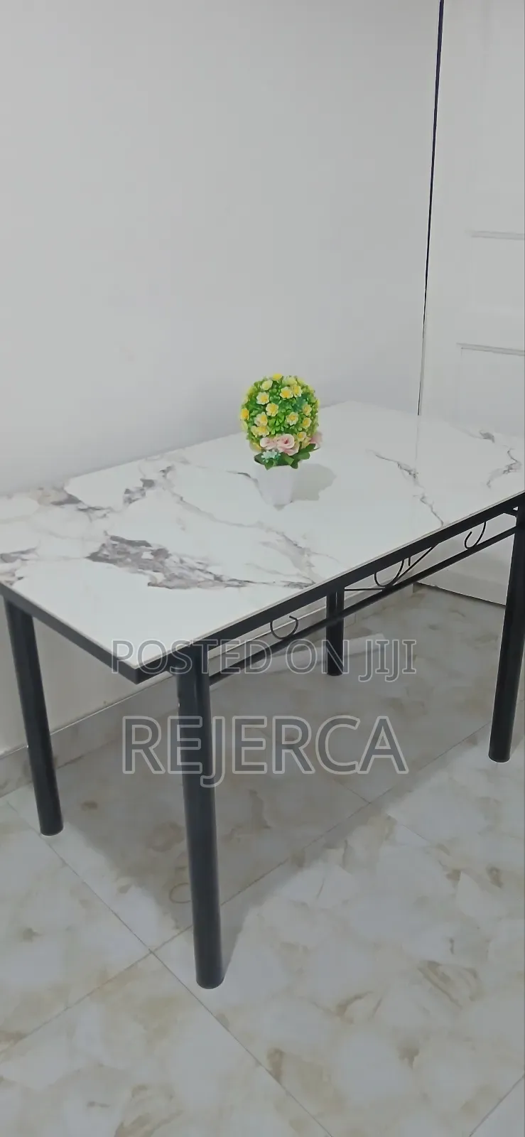 Durable Dinning Table
