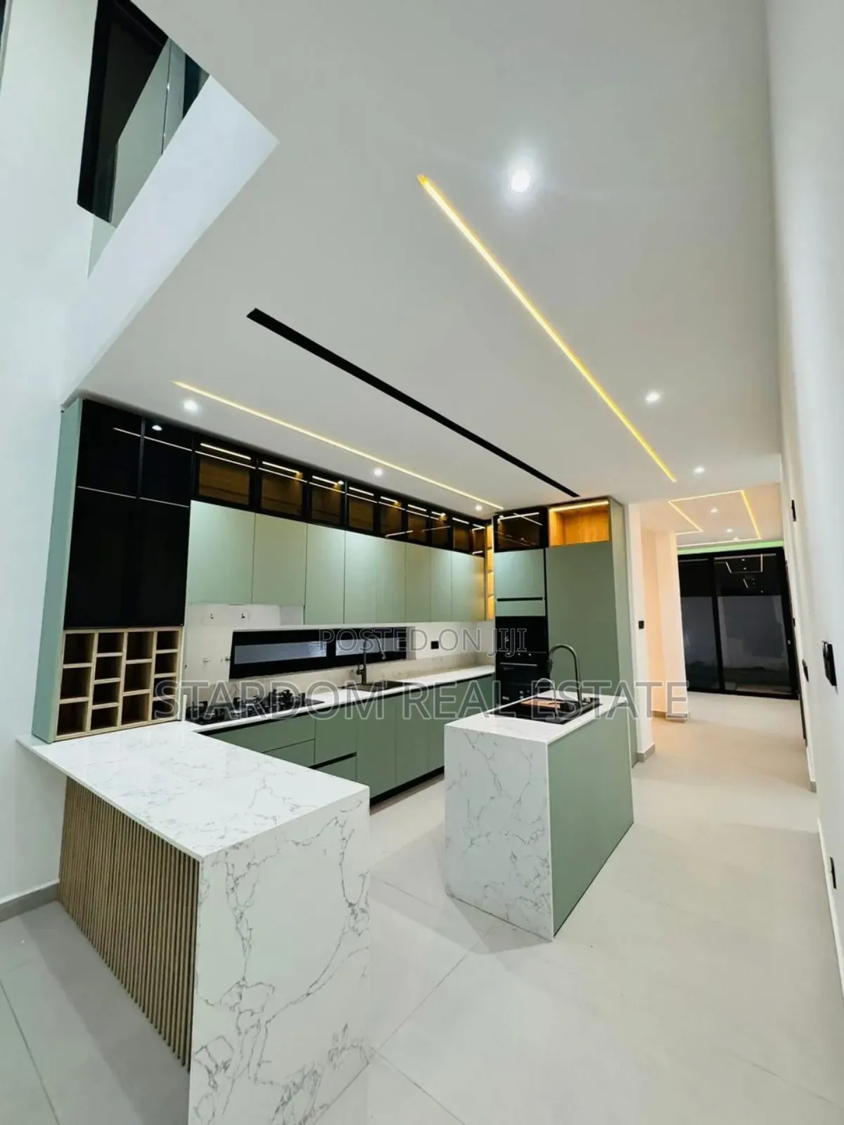 4bdrm Duplex in Ashaley Botwe for sale