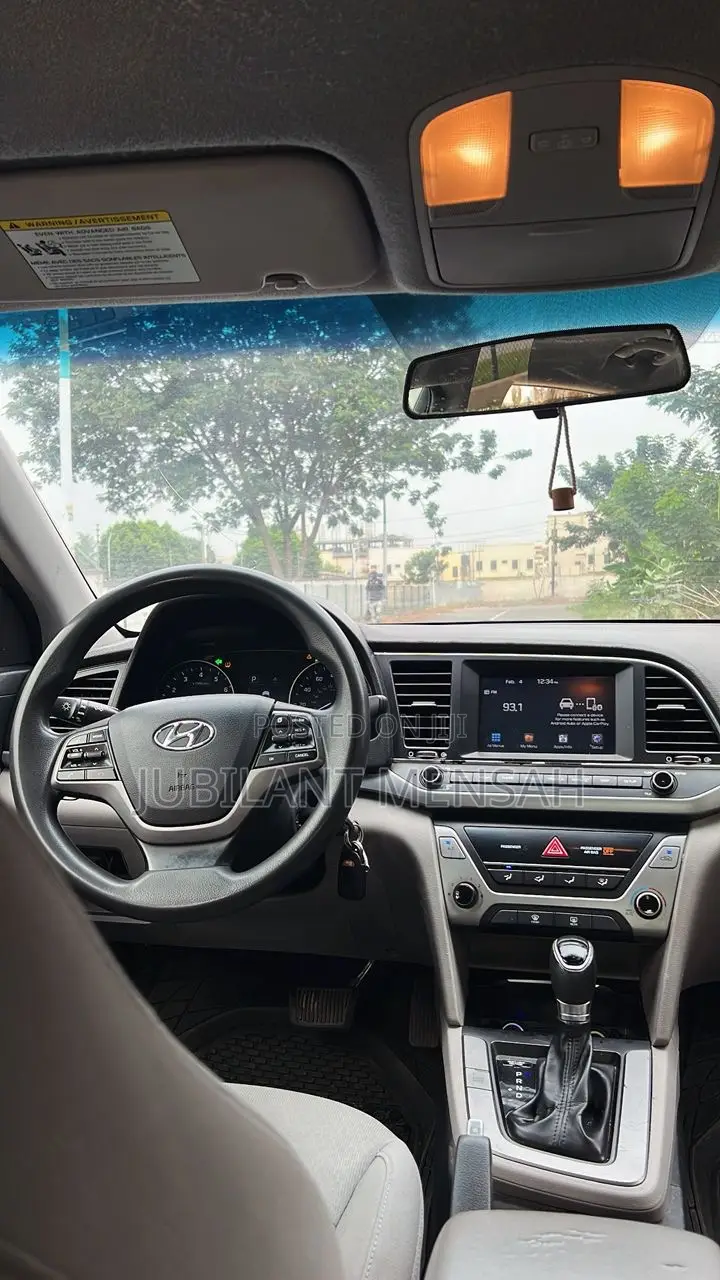 Hyundai Elantra Limited 2018 Gray