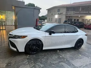 Toyota Camry 2021 White