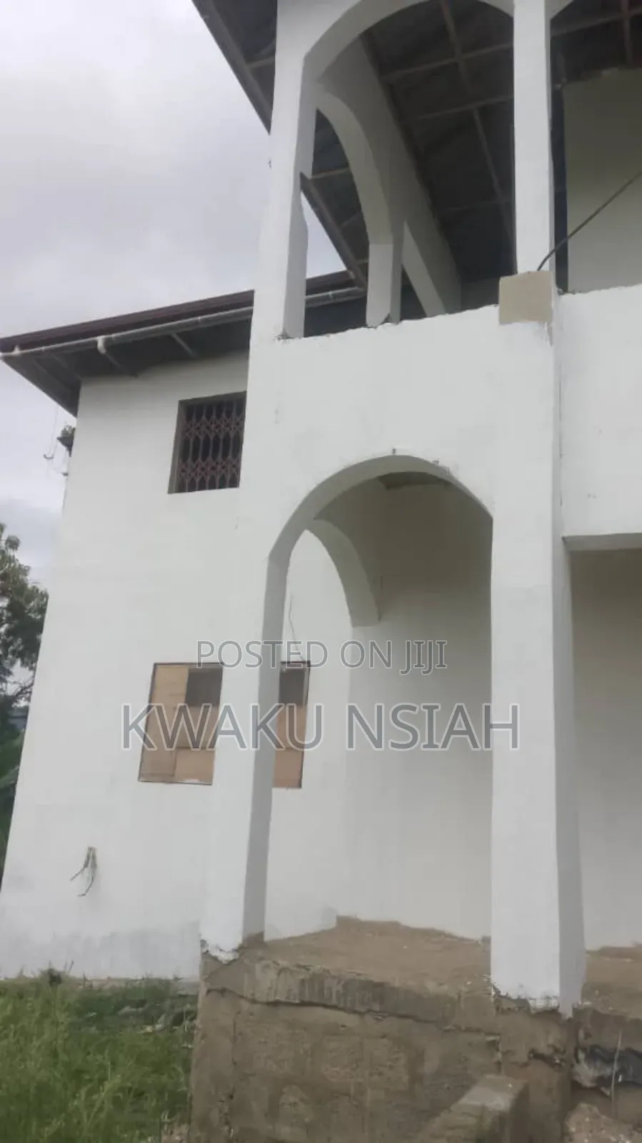 5bdrm House in Damas 2, Pokuase for sale