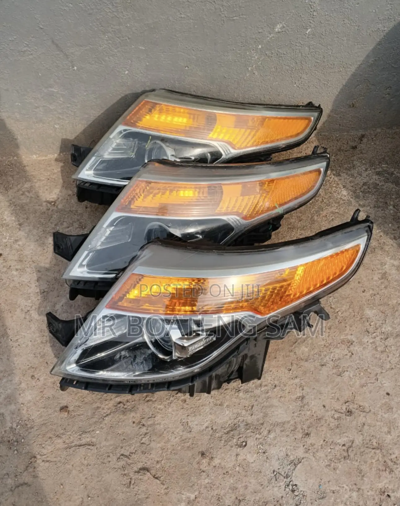 Ford Explorer 2013 Headlight