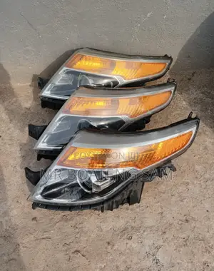 Ford Explorer 2013 Headlight
