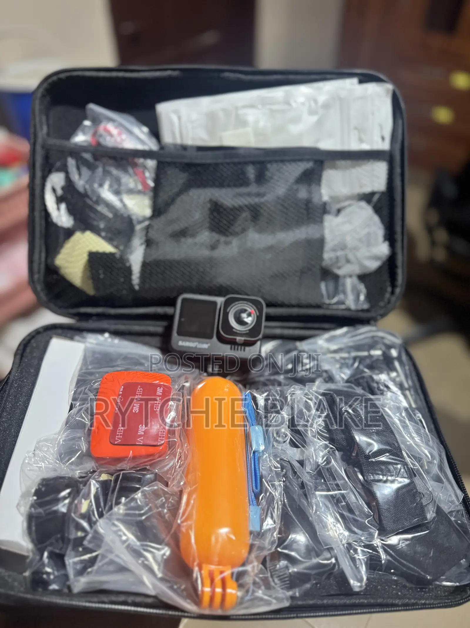 Action Camera for Vlogging With Accesories