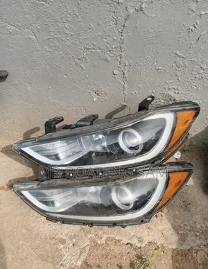 Hyundai Elantra 2017 Headlight