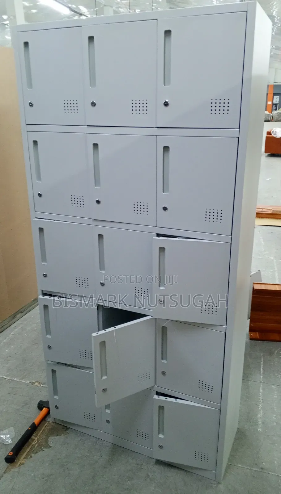 18-door Steel Locker Cabinet