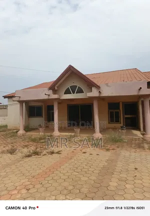 4bdrm House in Sam Properties, Weija for rent