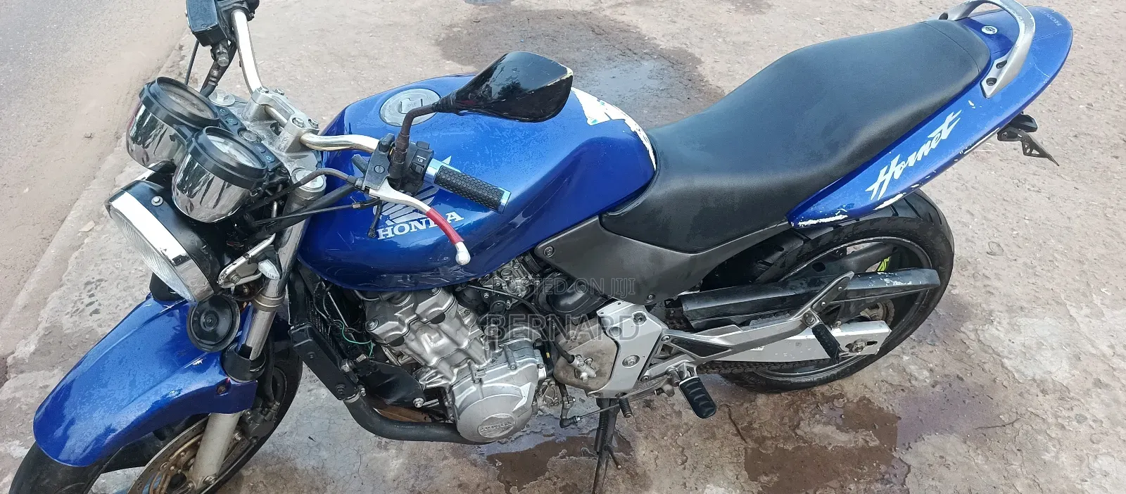 Honda Hornet 2022 Blue