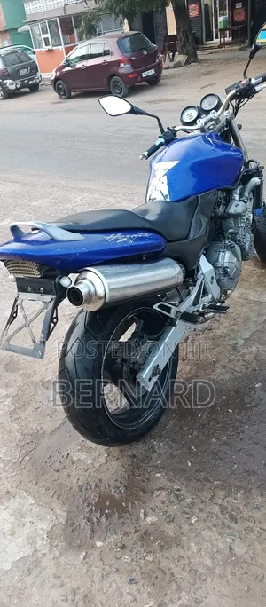 Honda Hornet 2022 Blue