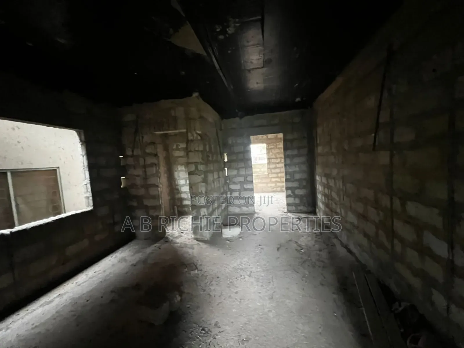 8bdrm Apartment in Ab Richie Properties, School Junction for sale