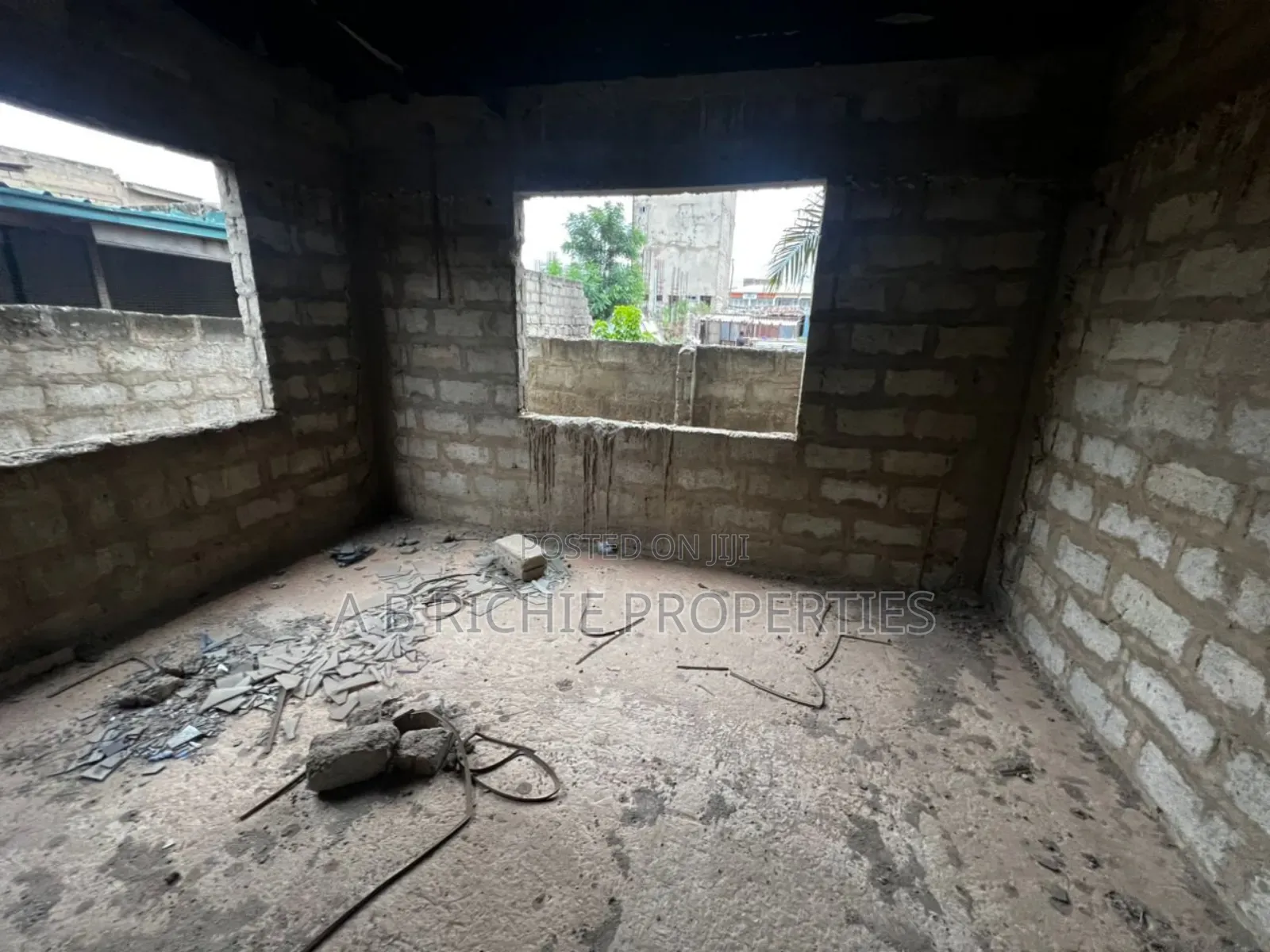 8bdrm Apartment in Ab Richie Properties, School Junction for sale