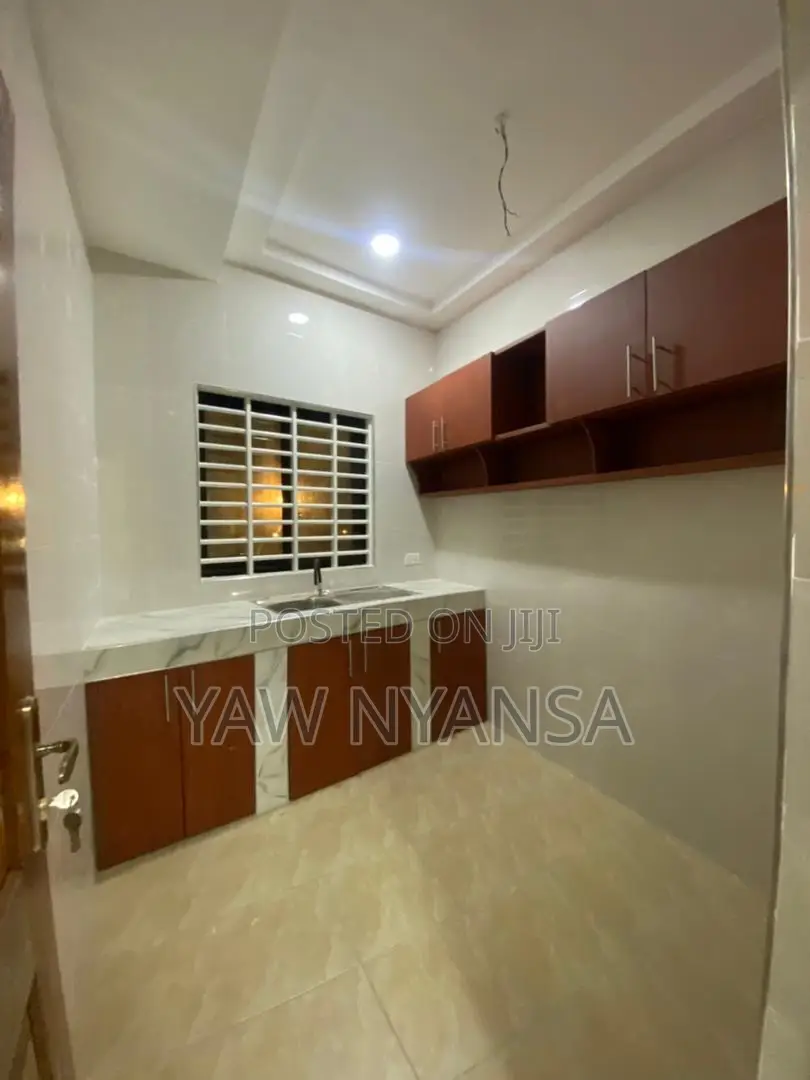 2 Bedroom for Rent at Dome - Kwabenya
