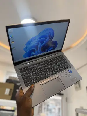 Laptop HP ZBook Firefly G8 16GB Intel Core i7 SSD 512GB