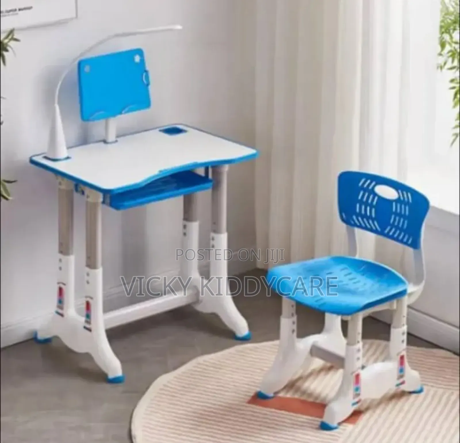 Kids Study Desk With Lamp