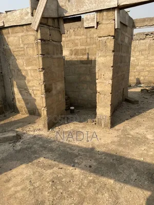 5 Bedroom Uncompleted Building