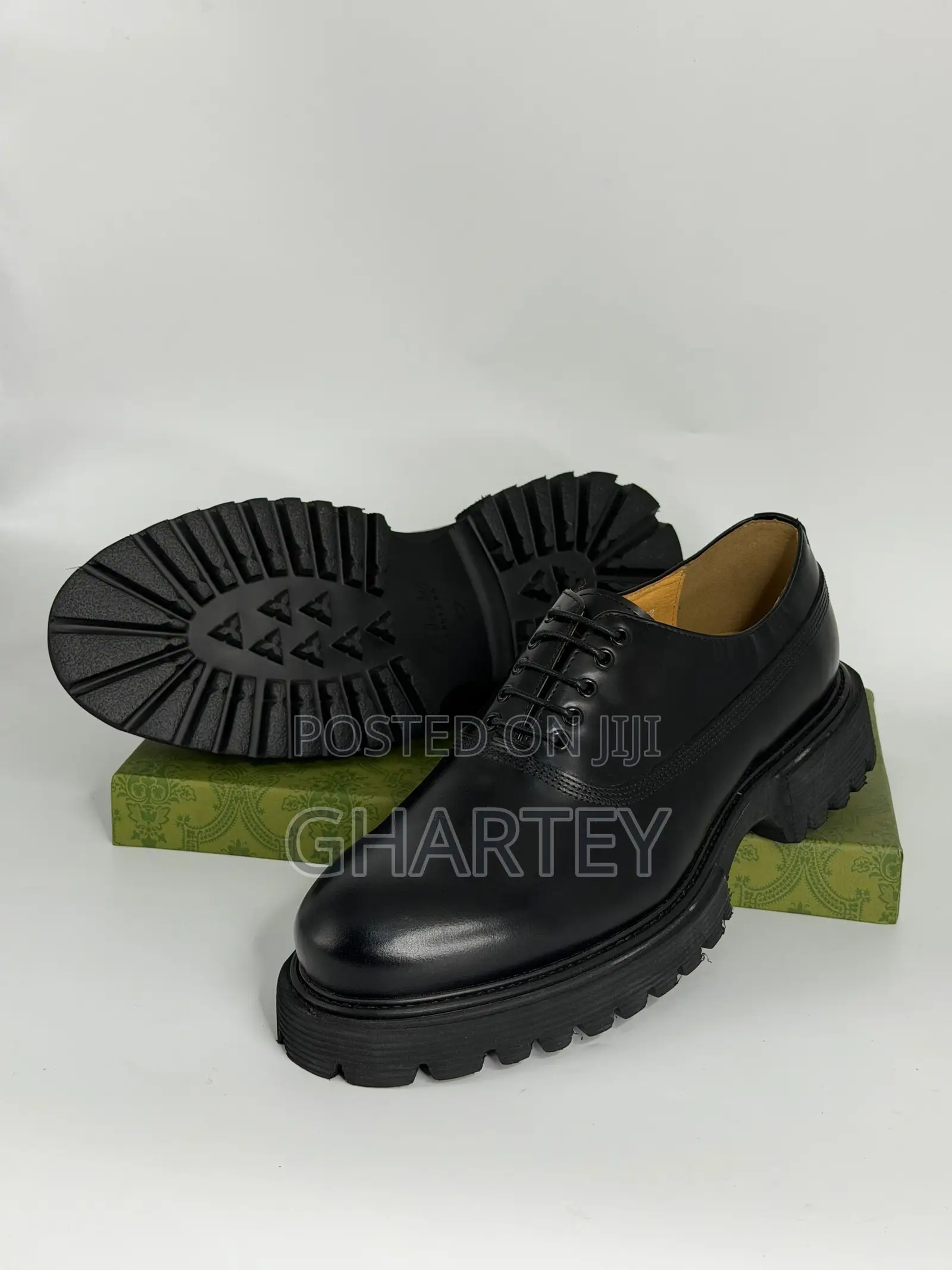 Modern Black Leather Derby Shoes With Chunky Sole