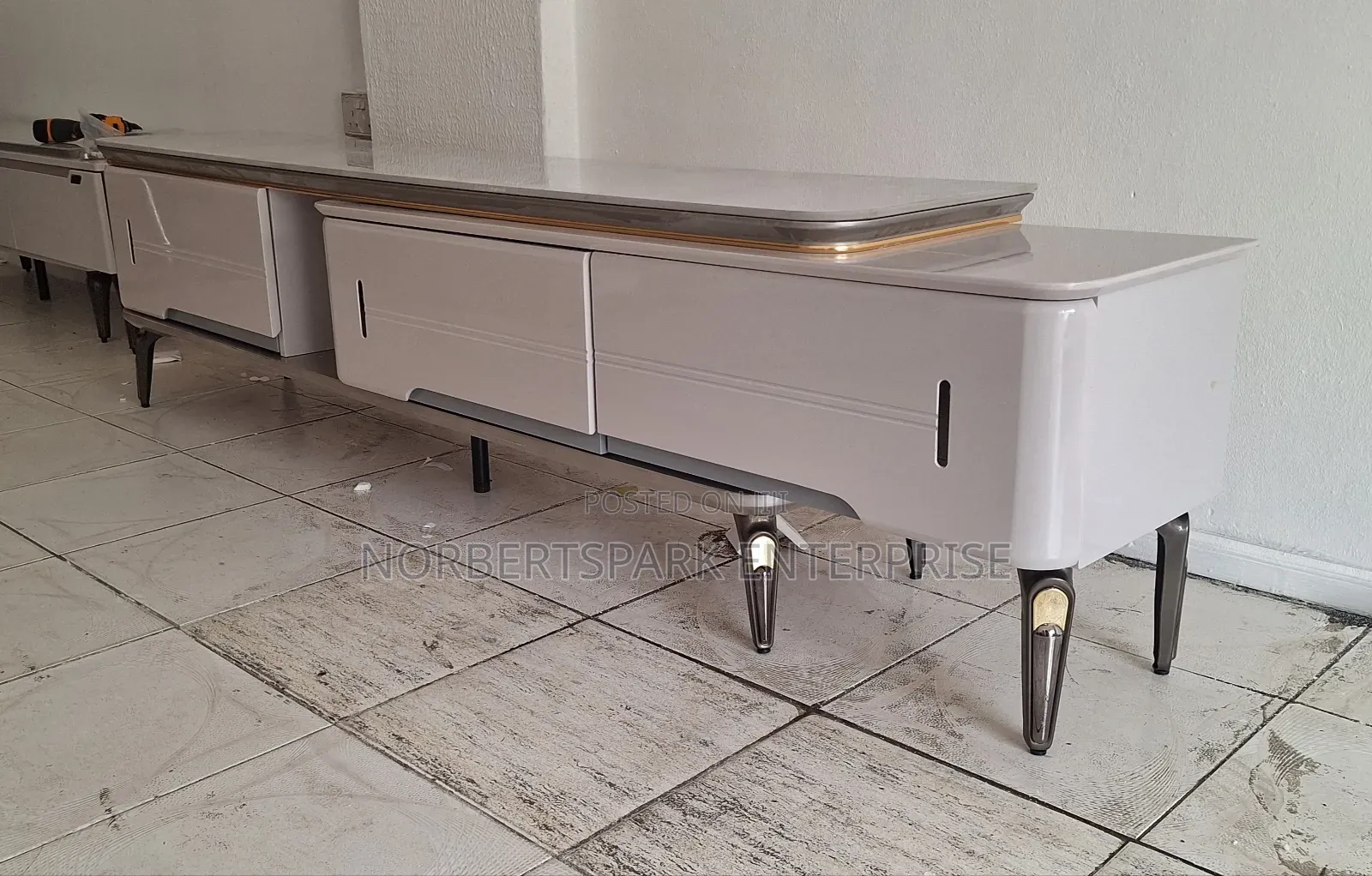 Tv Stand (Tvs-2404-170)