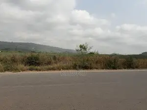 Main Road Land Aburi-Pokrom