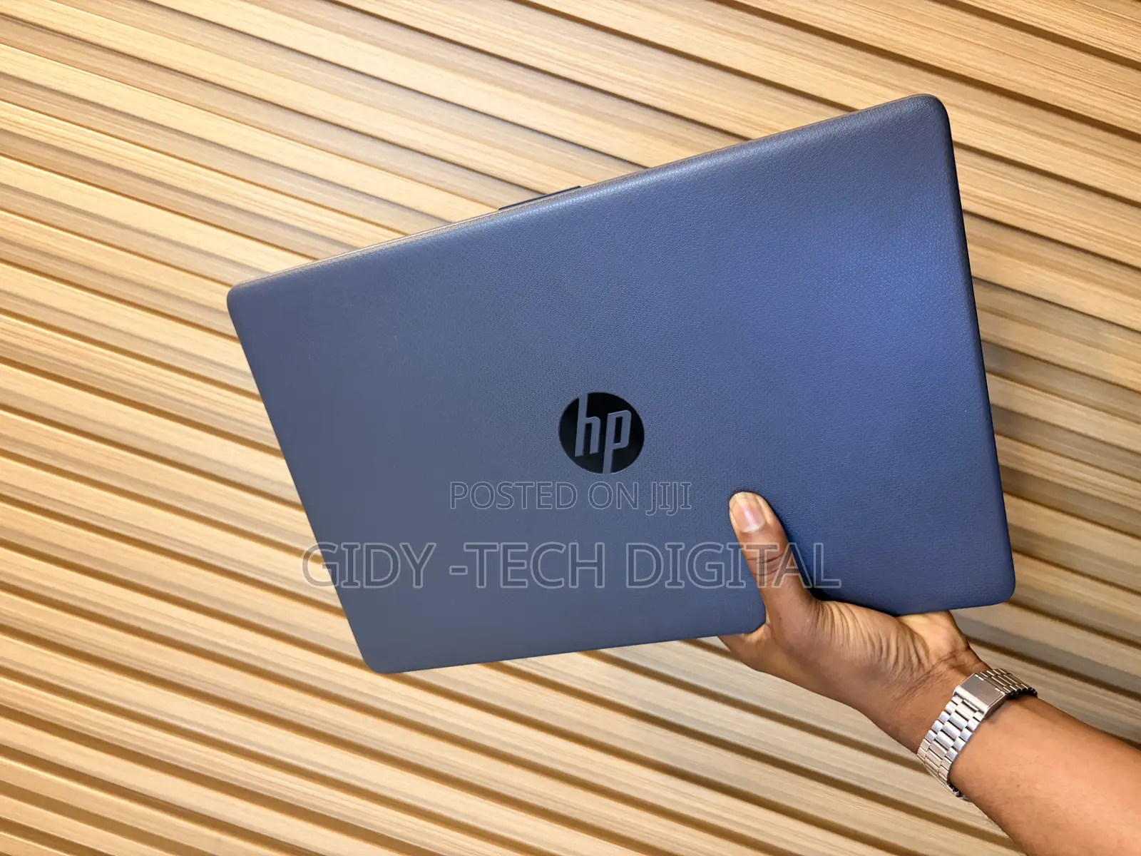 Laptop HP 250 G10 8GB Intel SSD 256GB