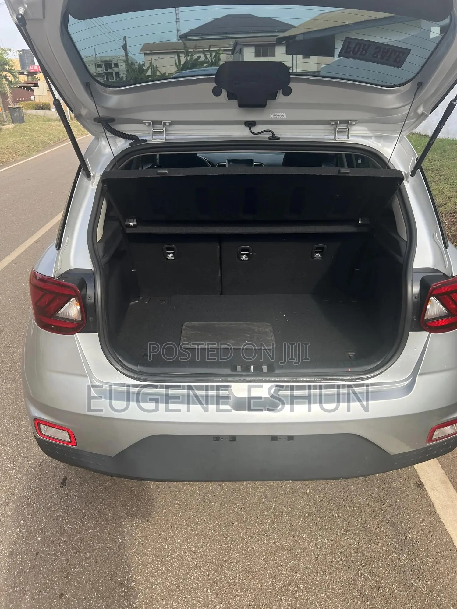 Hyundai Venue 2021 Silver