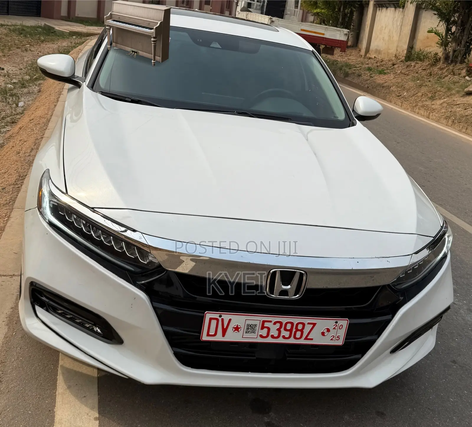 Honda Accord Sport (2.0L 4cyl Turbo 10A) 2019 White