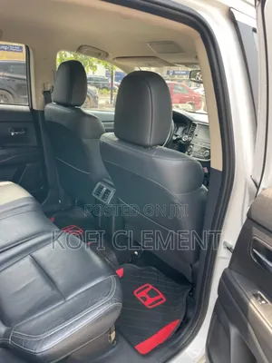Mitsubishi Outlander 2019 White