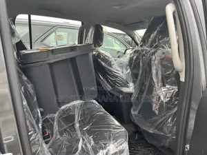 New Toyota Hilux 2025 Gray
