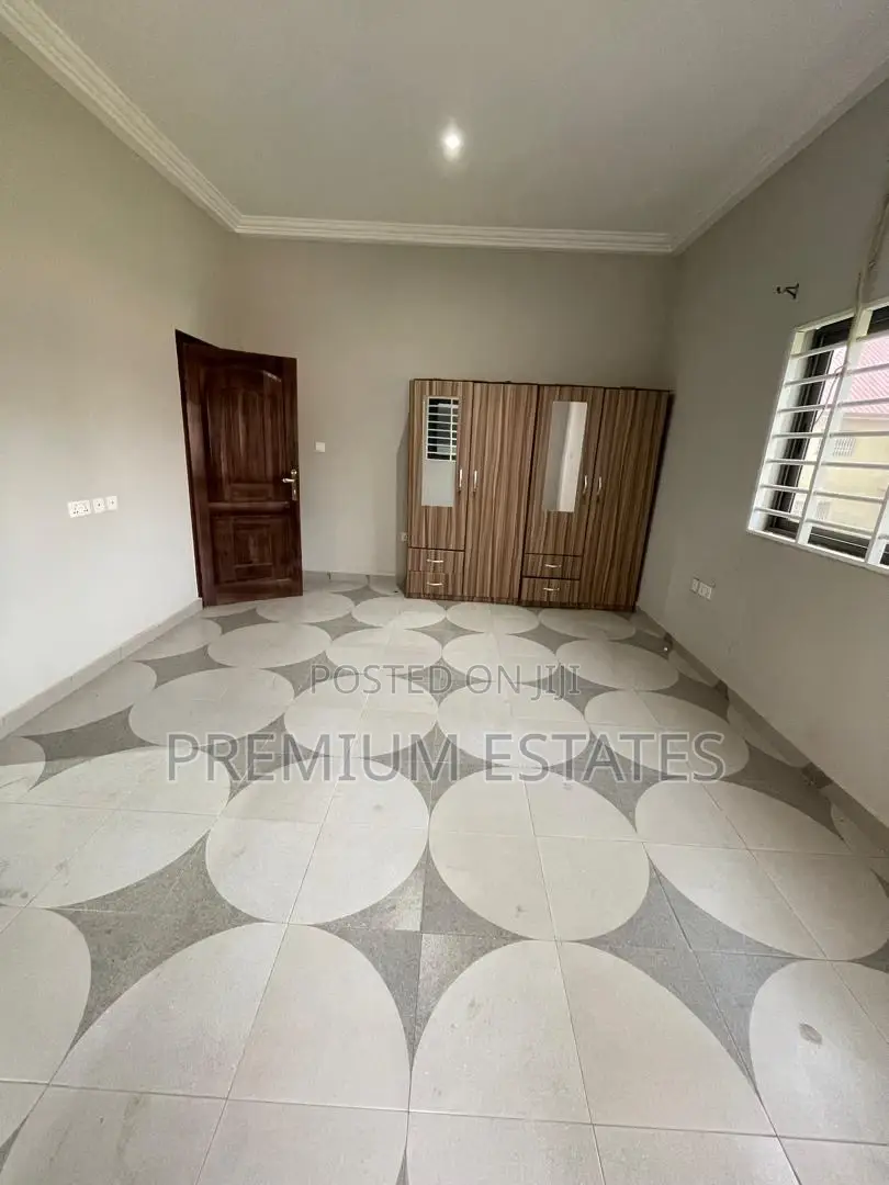 2bdrm Apartment in Kwabenya for rent