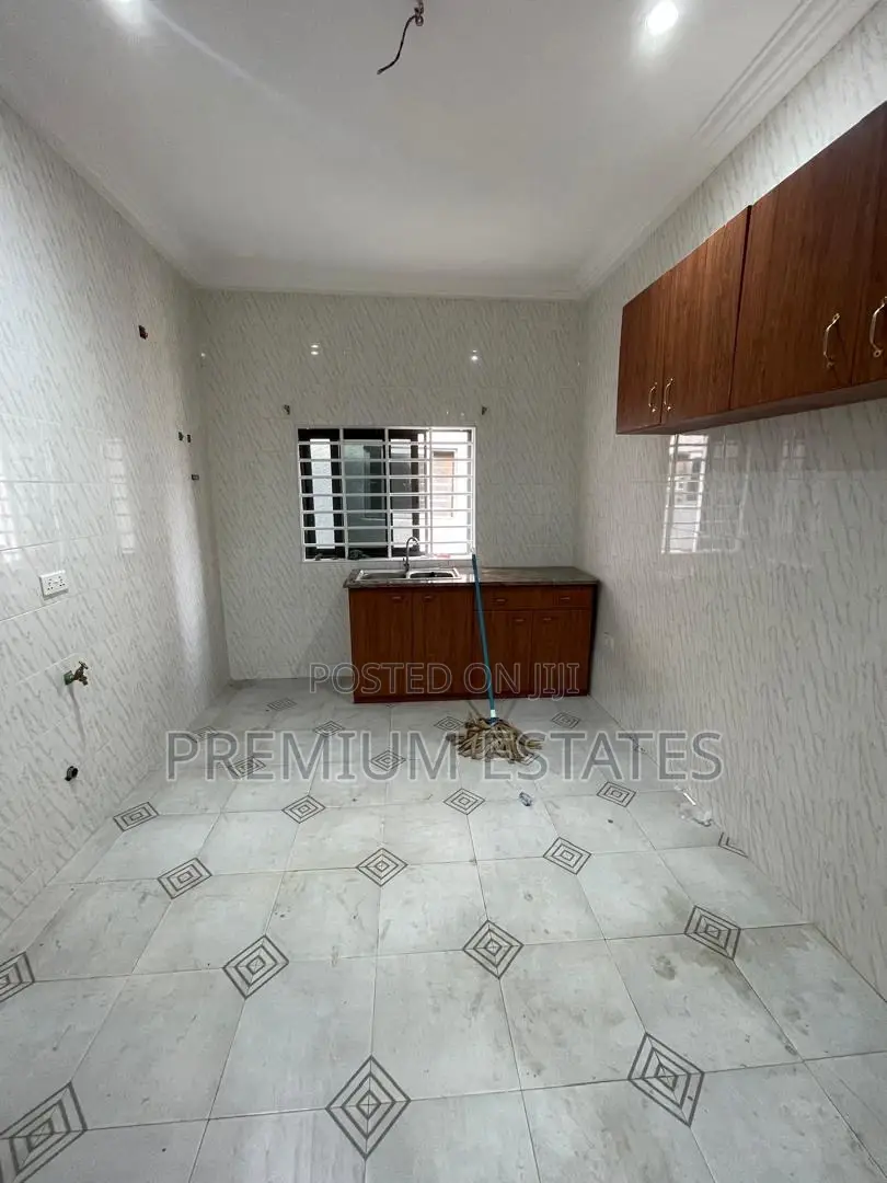 2bdrm Apartment in Kwabenya for rent