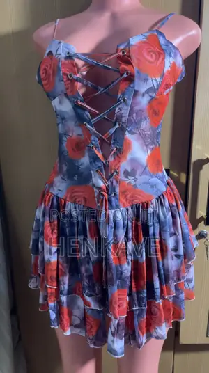 Ladies Short Dresses Available the Same Color