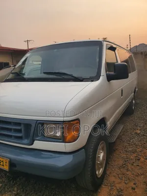 Ford E350 2007 White
