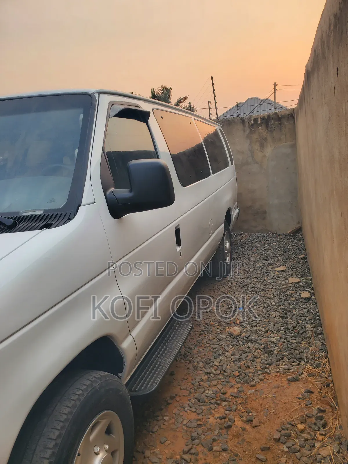 Ford E350 2007 White