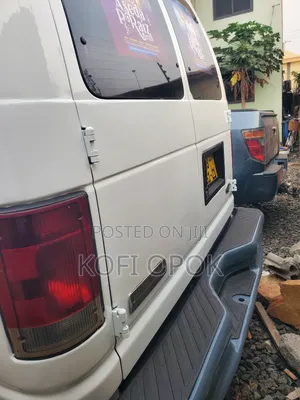 Ford E350 2007 White
