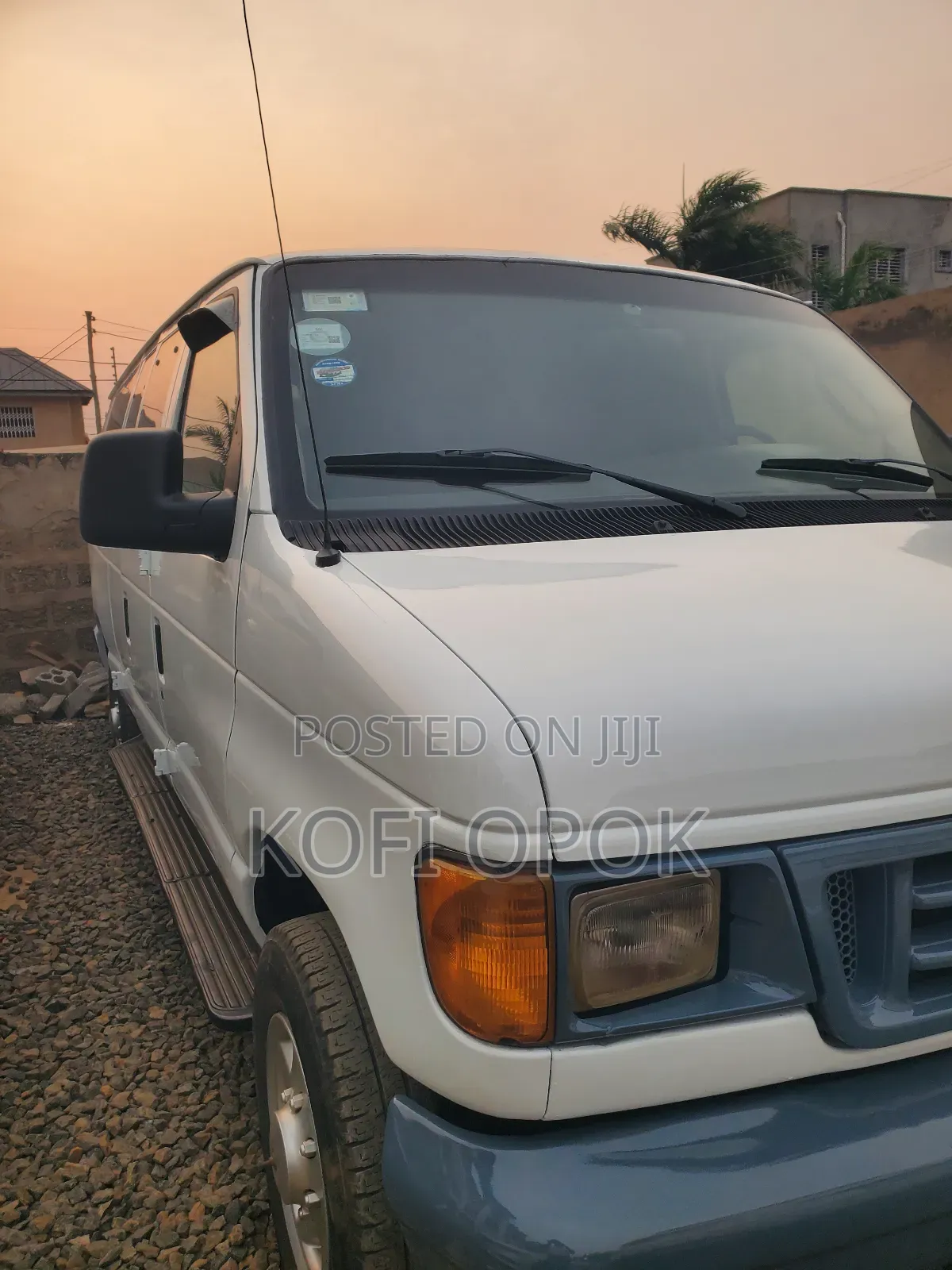 Ford E350 2007 White