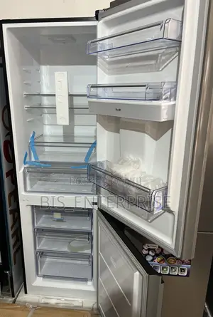 Pearl Refrigerator Glass With Water Dispenser 309 Liters