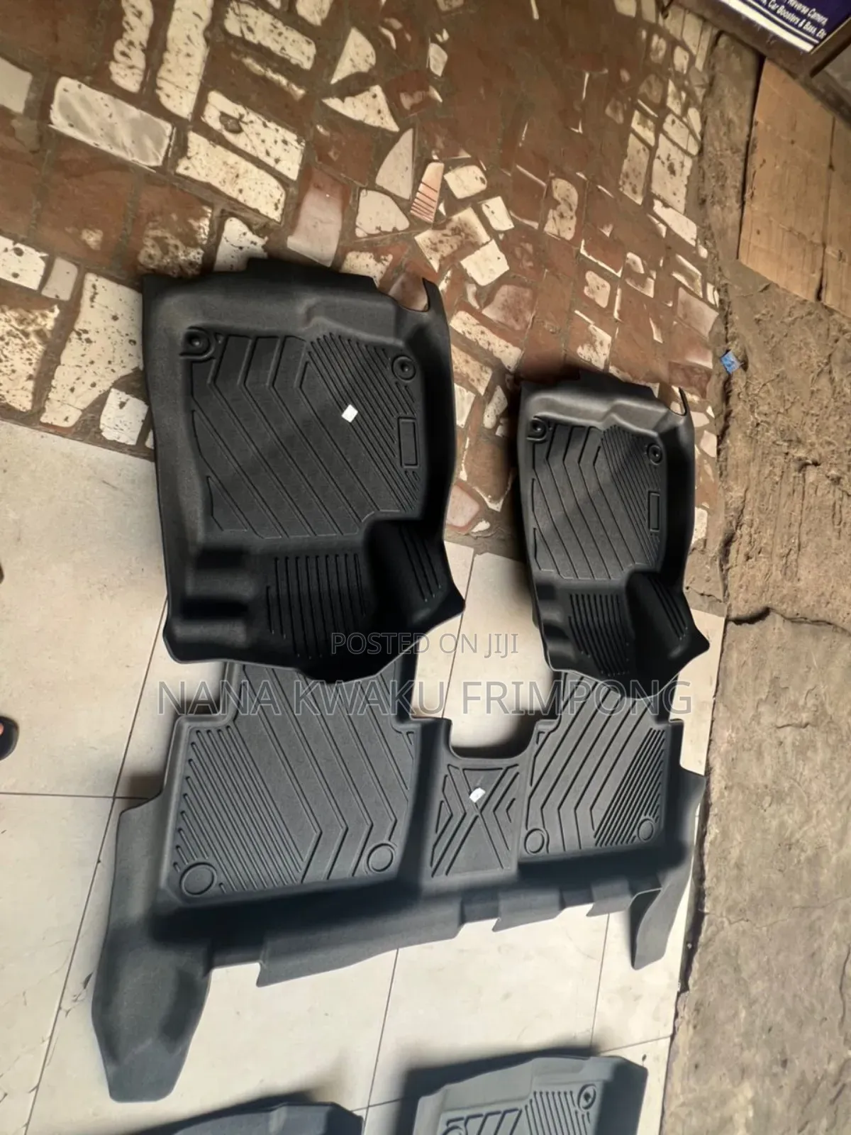 High-quality Honda Cr-v 2017 To 2025 4d Floor Inside Mat's Available