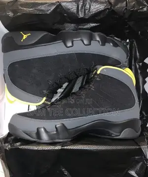 Air Jordan 9 Retro Black