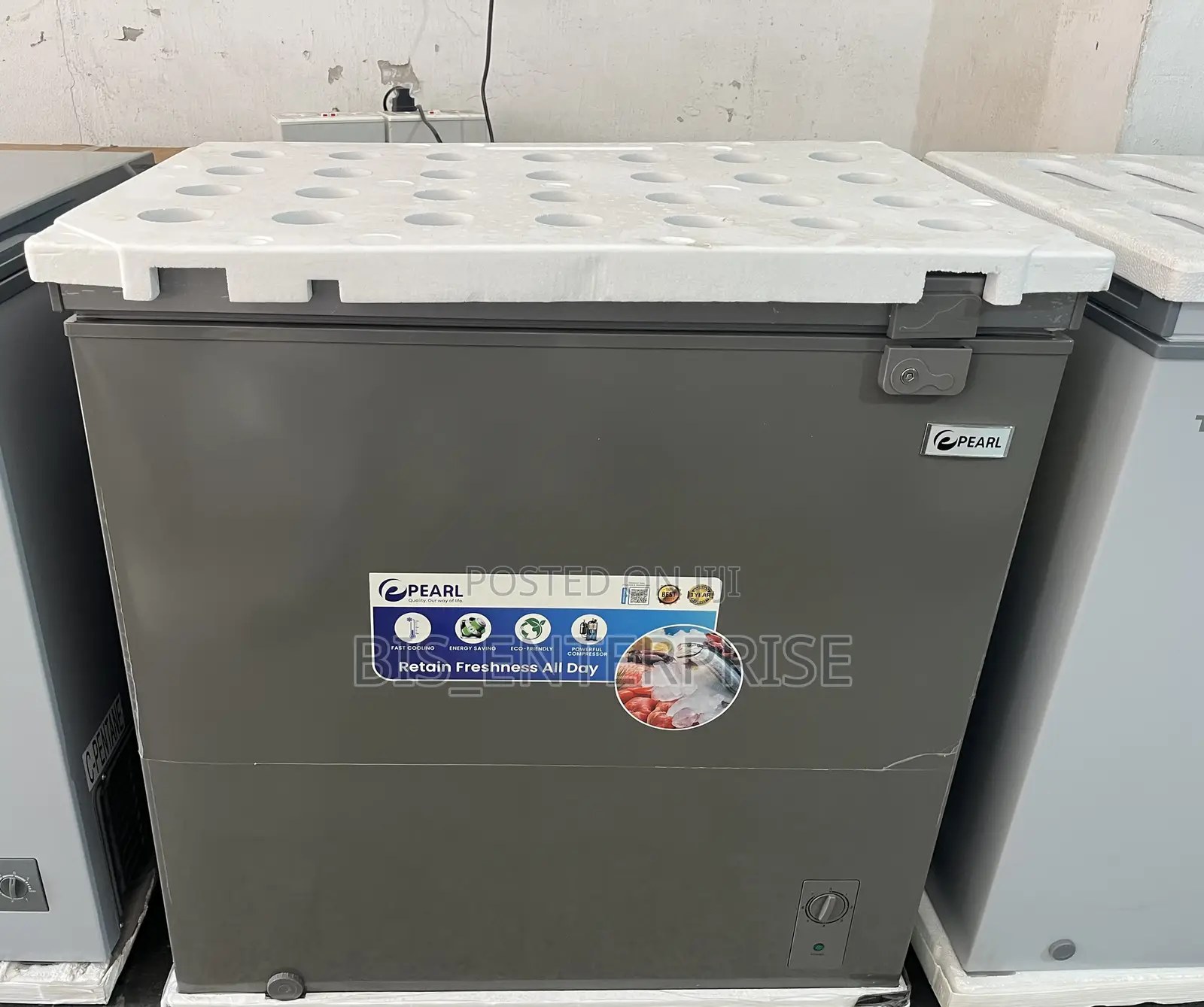 Pearl Chest Freezer 199 Liters
