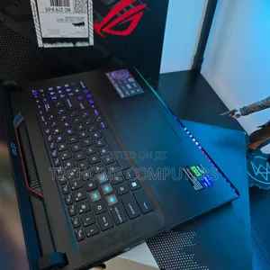Laptop MSI Raider GE76 12UGS 16GB Intel Core I7 SSD 1T