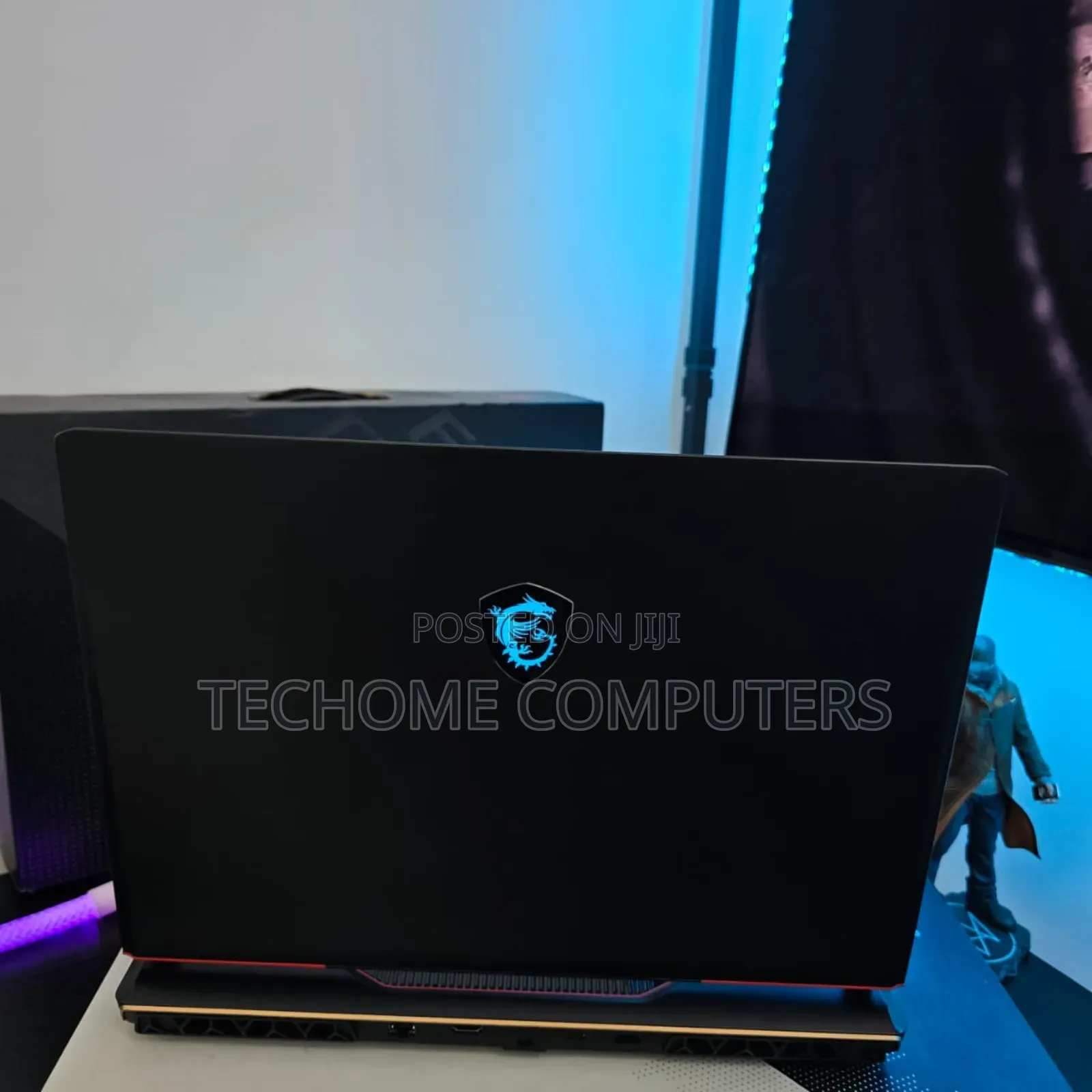 Laptop MSI Raider GE76 12UGS 16GB Intel Core I7 SSD 1T