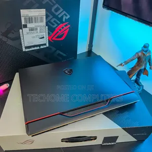 Laptop MSI Raider GE76 12UGS 16GB Intel Core I7 SSD 1T