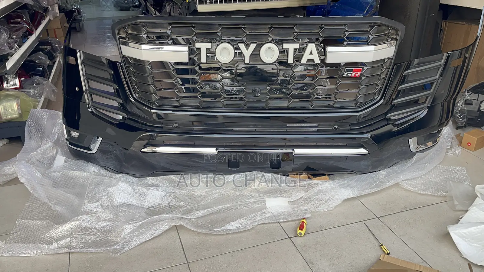 Original Land Cruiser 300 Gr Front Bumper