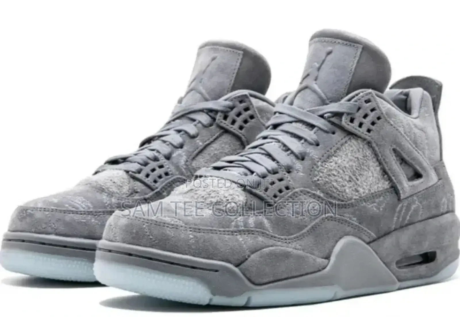 Air Jordan 4 Retro Kaws